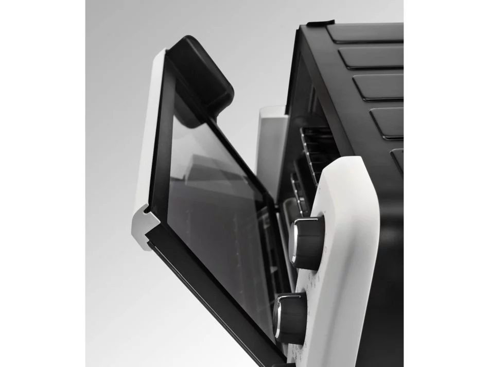 DeLonghi EO 12012 W с приоткрытой дверцей